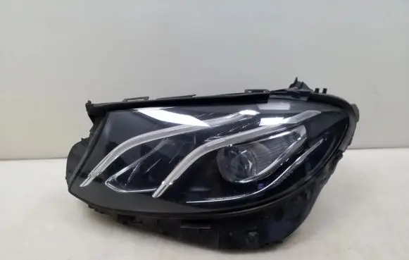 Mercedes-Benz E W213 Headlight/headlamp A2139068903