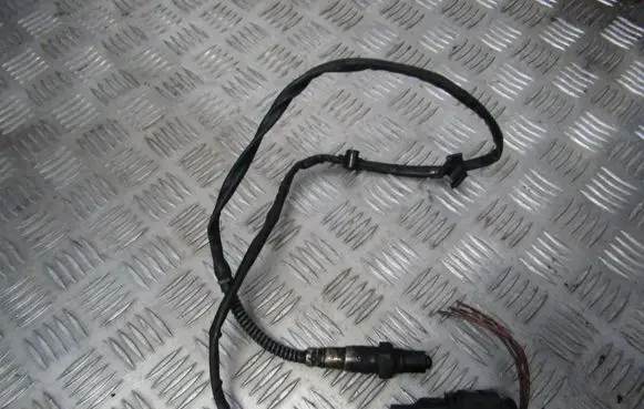 Volkswagen Touareg I Lambda probe sensor 07z906262 0281004003