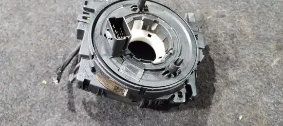 Volkswagen Golf VII Airbag slip ring squib (SRS ring) 6q0953649c 1004009410040774