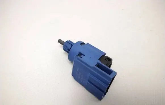 Clutch pedal sensor