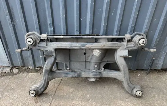 Mercedes-Benz GLA W156 X156 Rear subframe A2463509501 A2463204411