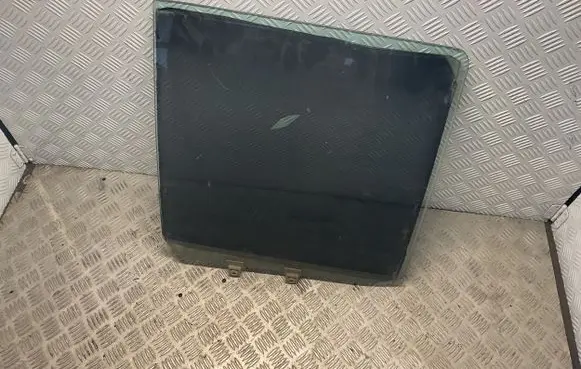 Opel Frontera B Rear door window glass