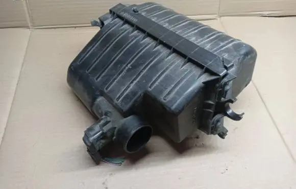 Mitsubishi Space Star Air filter box 1500A395