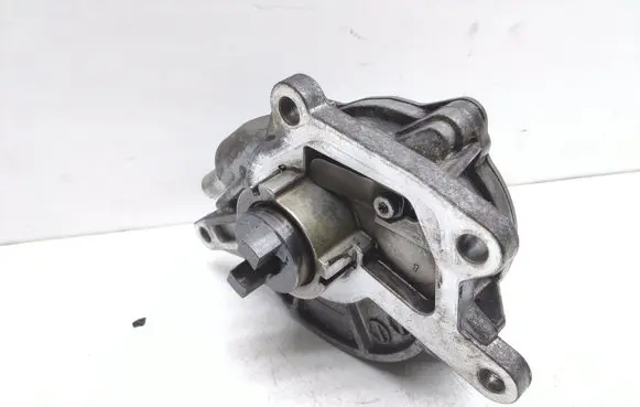 Mercedes-Benz E A207 Vacuum pump A6422300065