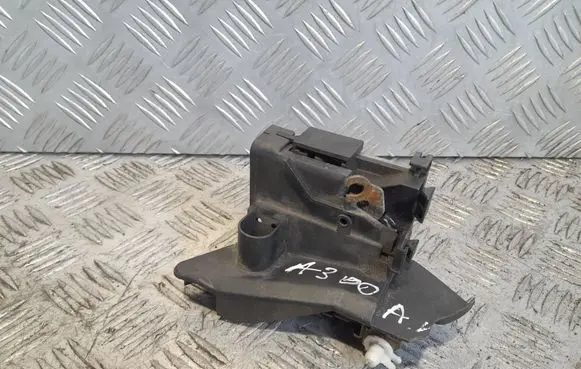 Audi A3 S3 8L Rear door lock 8D0839015a