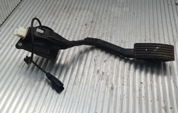 Peugeot 407 Accelerator throttle pedal F00C3E2429