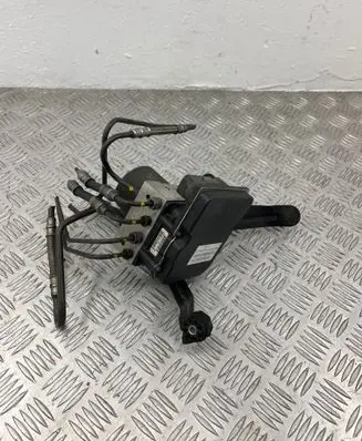 BMW 5 E60 E61 ABS Pump 6769703