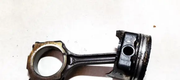 Mazda Xedos 9 Piston with connecting rod