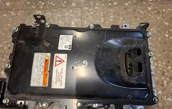 Lexus ES 250 - 300 - 330 Voltage converter inverter G920033140 2321001706