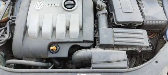 Volkswagen PASSAT B6 Engine swap 