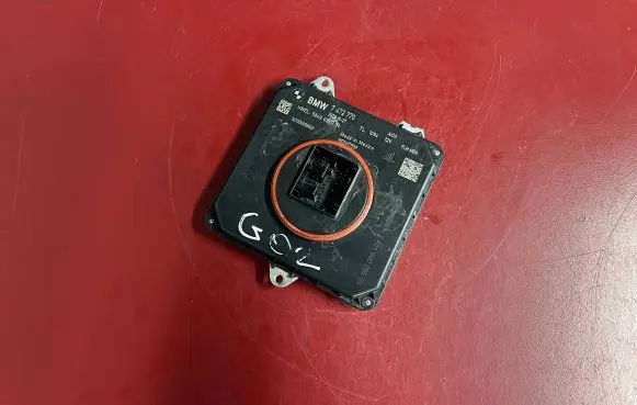 BMW X4 G02 LED ballast control module 7472770