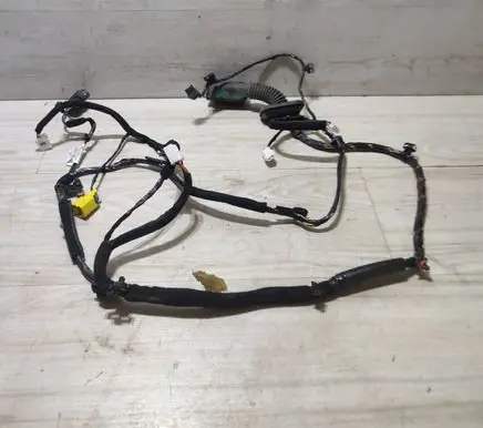 Hyundai i20 (GB IB) Front door wiring loom 91611C8671