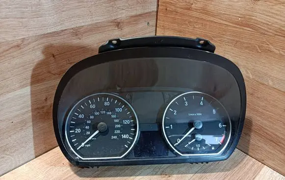 BMW 1 E81 E87 Speedometer (instrument cluster) 9166814 102496284 100203125