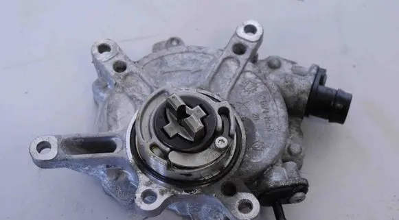 Mercedes-Benz E W213 Vacuum pump A2760102714 A2762300265