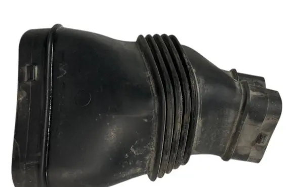 Volvo XC70 Air intake duct part 30748216