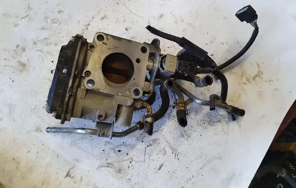 Honda Insight Throttle valve 141006L02H 2442 GME2A906140