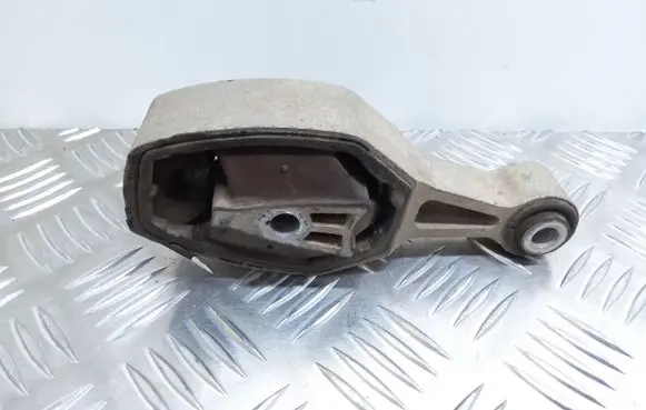 Peugeot 208 Engine mount bracket 9810221880