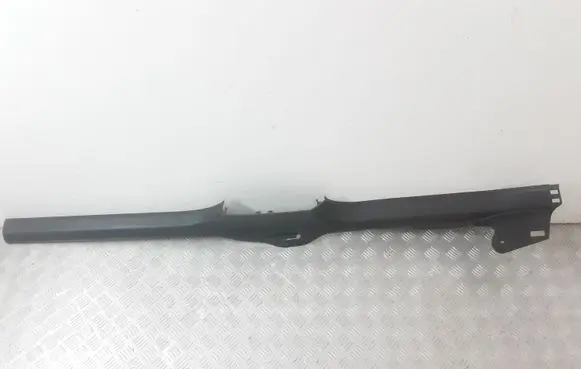 Volkswagen PASSAT B7 USA Front sill trim cover 561853372C
