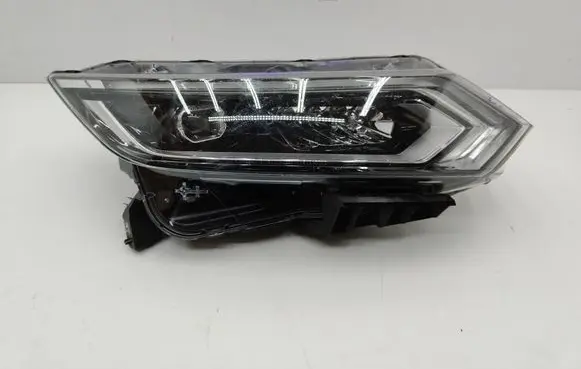 Nissan Qashqai Headlight/headlamp 10019011