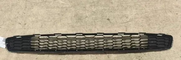 Nissan Leaf I (ZE0) Front bumper lower grill 622563NF5A