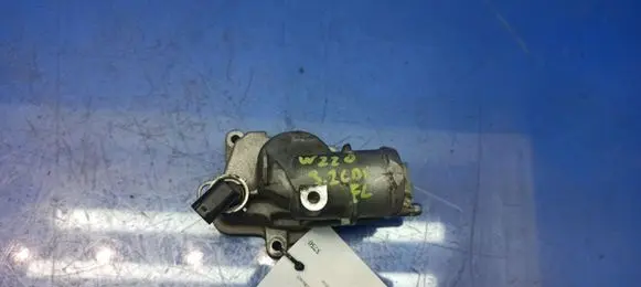 Thermostat/thermostat housing