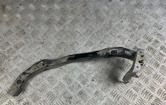 Subaru Outback Headlight/headlamp mounting bracket