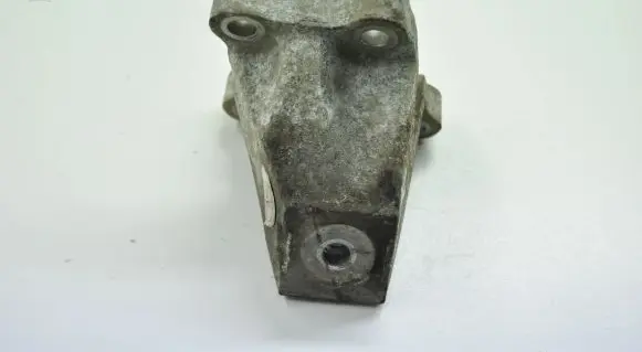 Audi A6 S6 C6 4F Engine mounting bracket 4F0199307AB