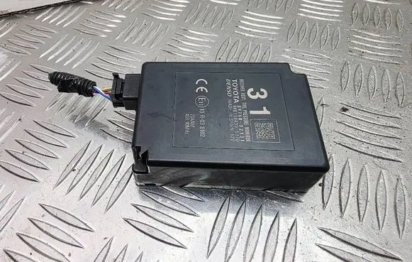 Toyota Auris E180 Tire pressure control unit 8976002131 MB15840002131