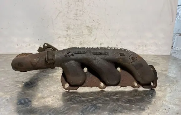 Jeep Grand Cherokee Exhaust manifold 21052111G