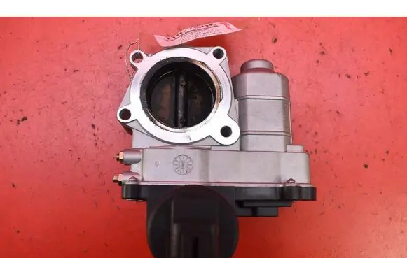 Nissan Micra Throttle body valve SERA57602