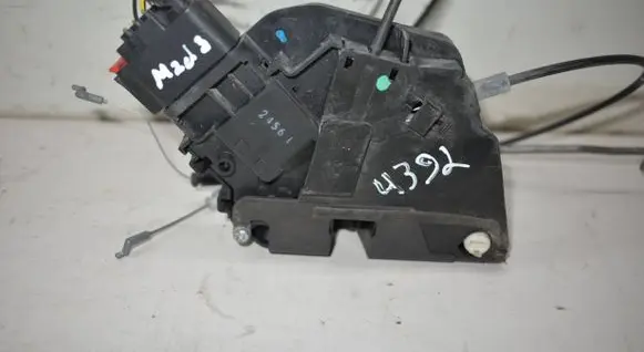 Mazda 3 I Rear door lock 3N6AA26412AP