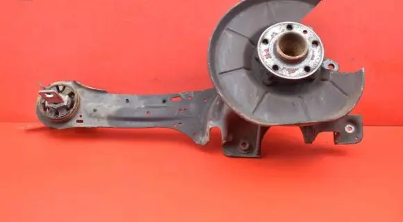 Volvo S60 Front wheel hub spindle knuckle