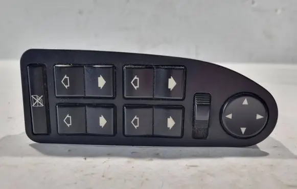 BMW 5 E39 Electric window control switch 8368966 9745 133700