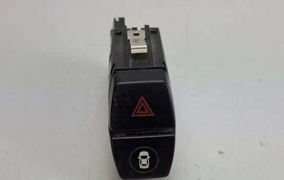 BMW X5 F15 Hazard light switch 9354186 3474020108 2216000124645009