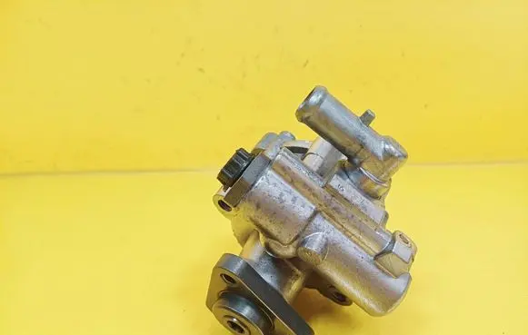 Lancia Thesis Power steering pump 