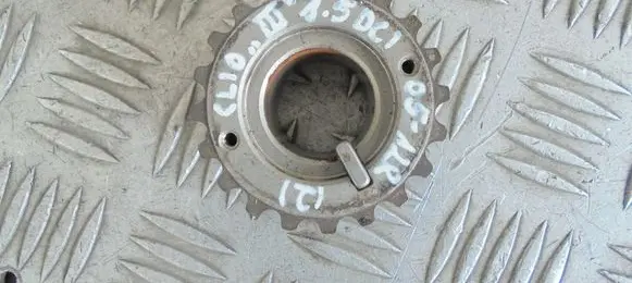 Renault Clio III Other engine part 