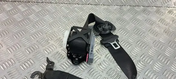 Front seatbelt
