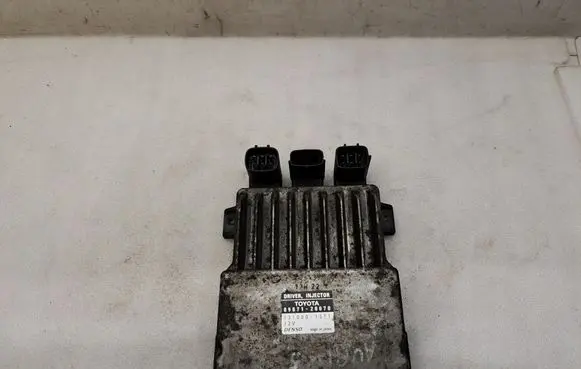 Toyota Auris 150 Fuel injection control unit/module 1310001371 8987120070