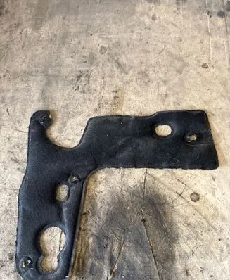 Renault Master III Heat shield in engine bay 679700001R M100802980102