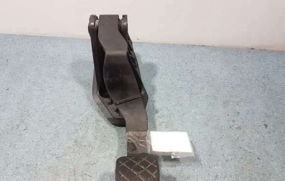 Daewoo Polonez Accelerator pedal position sensor 2Q1721059