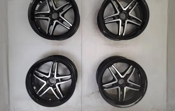 Nissan 350Z R18 alloy rim KBA48340