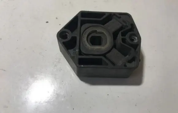 Skoda Octavia Mk1 (1U) Radiator mount bracket 1u0121367d