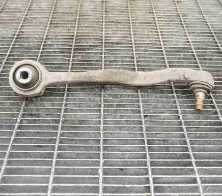 Mercedes-Benz C W204 Front lower control arm/wishbone A20445