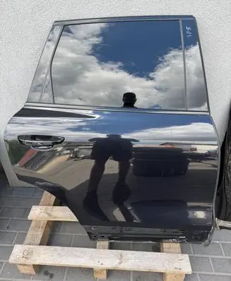 Porsche Cayenne (92A) Rear door