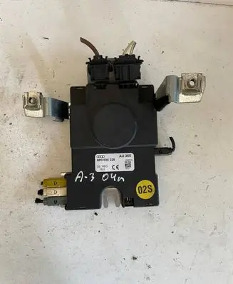 Audi A3 S3 8P Antenna control unit 8P0035225