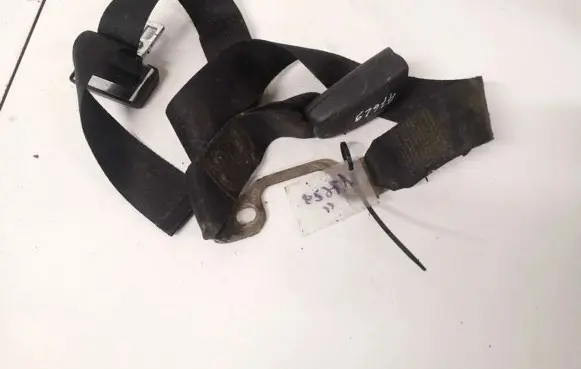 Mitsubishi Carisma Middle seatbelt buckle (rear) 570148900