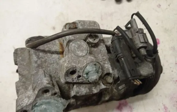 BMW 3 E90 E91 Air conditioning (A/C) compressor (pump) 6452698786203 22527010 4472601852