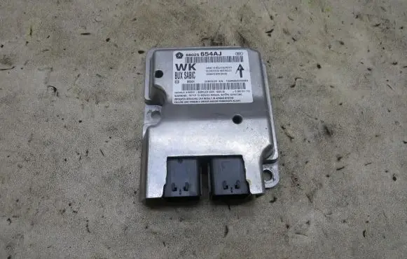 Jeep Grand Cherokee Airbag control unit/module 68025654J