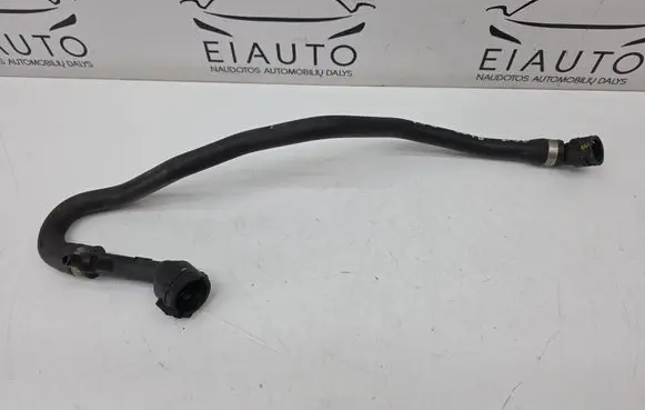 Engine coolant pipe/hose