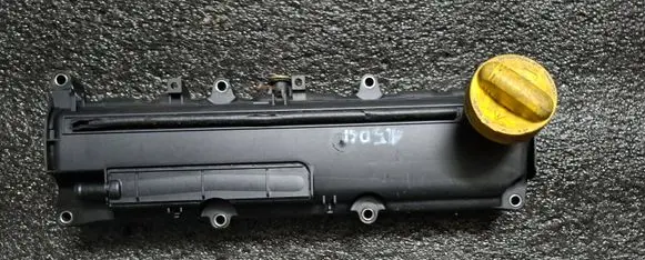 Renault Megane II Rocker cam cover 8200608952